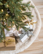 Árvore de Natal Cathedral Fir Slim com Galhos Articulados, Suporte Metálico e Micro LEDs Embutidos